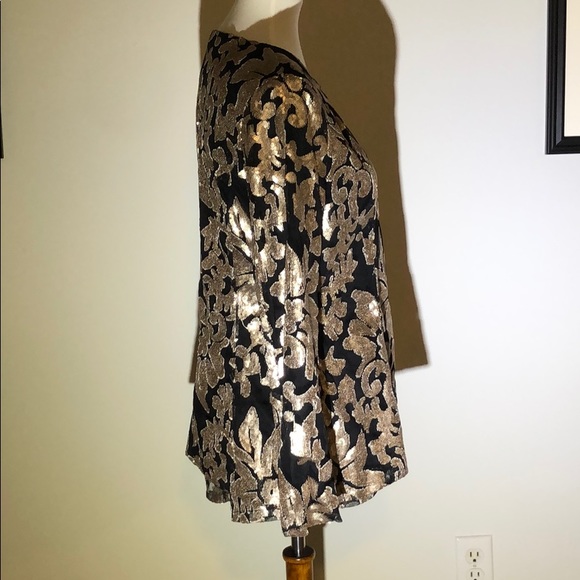 Sequin Shorts Suit - Picture 10 of 16